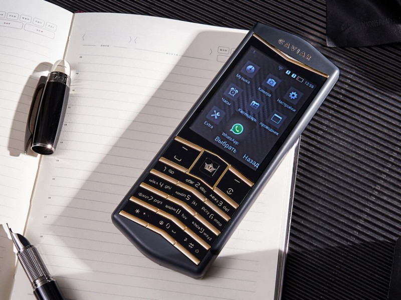 Кнопочный андроид 2022. Vertu смартфон aster p. Элитные кнопочные мобильные телефоны. Верту смартфон 2023. Vertu s-059917.