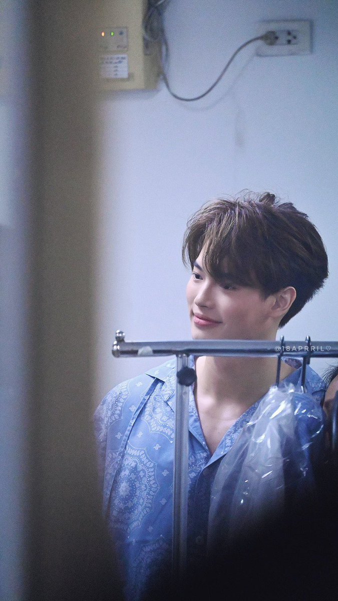 KannixBW's tweet photo. จะอยู่กับวินตลอดไป จะรักและคอยหวังดี คอยดูความสำเร็จของวินไปเรื่อยๆ วันนี้คนรักหนูเพิ่มมากขึ้นๆดีใจด้วยนะคะลูก 💚 #winmetawin #2MGrowWithWIN https://t.co/9ARrlmr3k2
