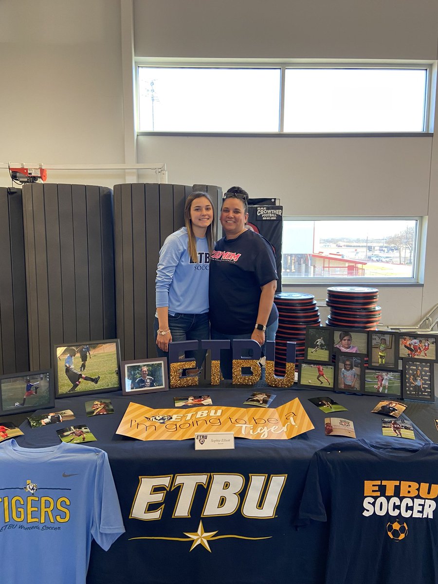 _soph17's tweet image. Beyond blessed and extremely excited to have the opportunity to play at the next level!! Go Tigers!!! @ETBU_WS @GoETBUTigers