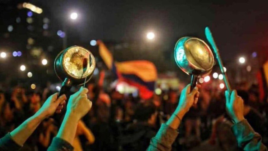 minhsu_0613's tweet photo. Team work makes dream work
We can fight this together
Stay strong!
#HearTheVoiceOfMyanmar 
#RespectOurVotes https://t.co/6miFG1Ncy1