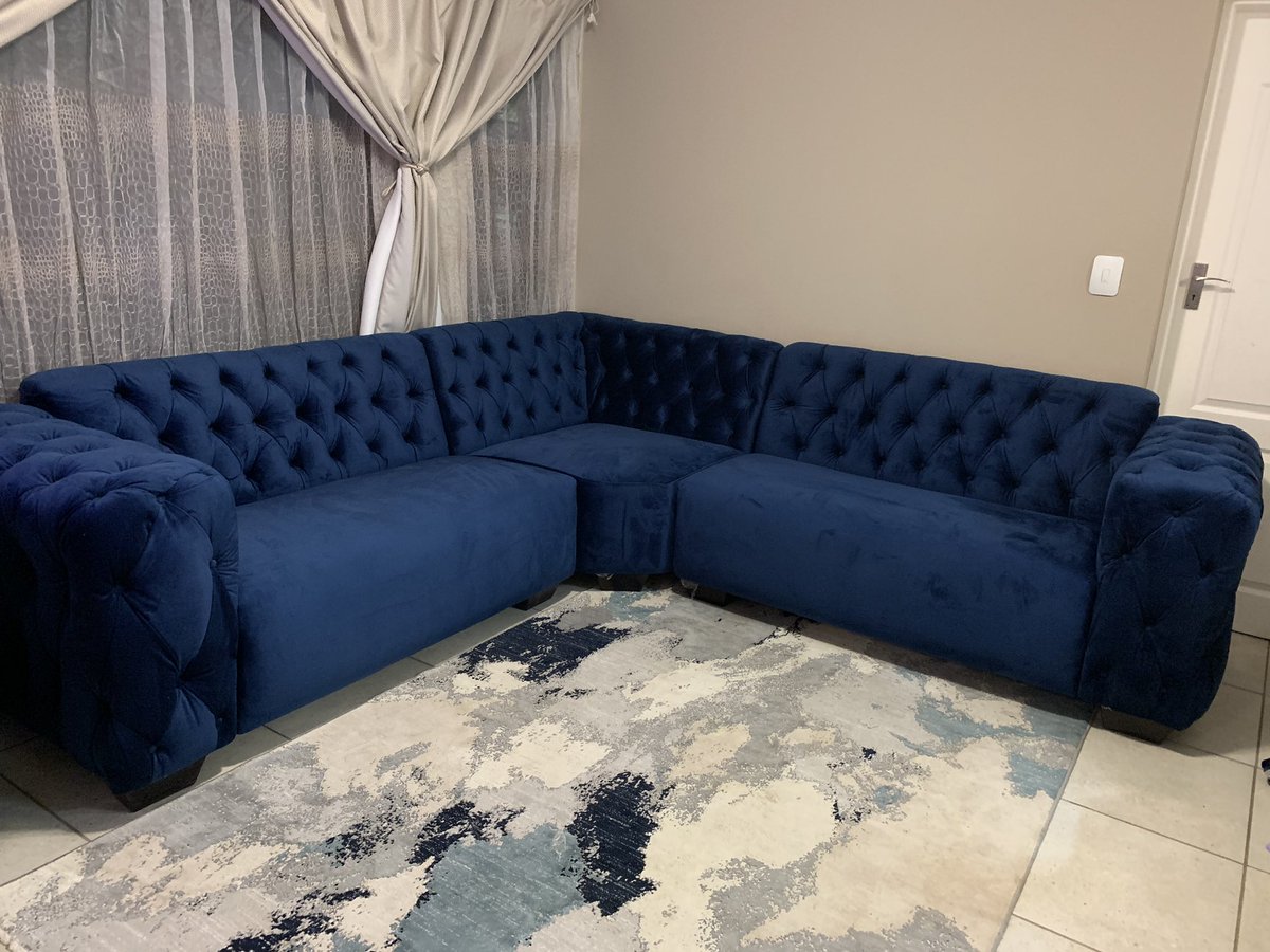 VutureDesigns's tweet image. Triple R Resurrection - Rearrangement &amp;amp; Renewals 

Another☝🏽wit a touch of Luxury 

For all kinds of Upholstery works pls don’t hesitate
You can also supply us with ur own material &amp;amp; we'll work the magic! 

To order : 
☎ 0769523631
📌PTA West Kirkney 

#DJSBU