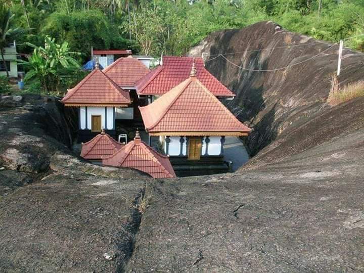 ഇതാണ്  കല്ലുത്തിപ്പാറ!!! 

ഗുരുവായൂർ - തൃശൂർ റൂട്ടിൽ ഗുരുവായൂരിൽ നിന്നും മൂന്നു കിലോമീറ്റർ കഴിഞ്ഞാൽ കണ്ടാണിശ്ശേരി എന്ന അതിമനോഹരമായ ഒരു ഗ്രാമം ഉണ്ട്. ഒരുപാട്‌ ഐതിഹ്യങ്ങളും മിത്തുകളും നിറഞ്ഞൊരു ഗ്രാമം
.
ഇവിടെയാണ്‌ ഈ കല്ലുത്തിപ്പാറ സ്ഥിതി ചെയ്യുന്നത്. ഈ പാറക്കു നടുവിൽ ഒരു അമ്പലമുണ്ട