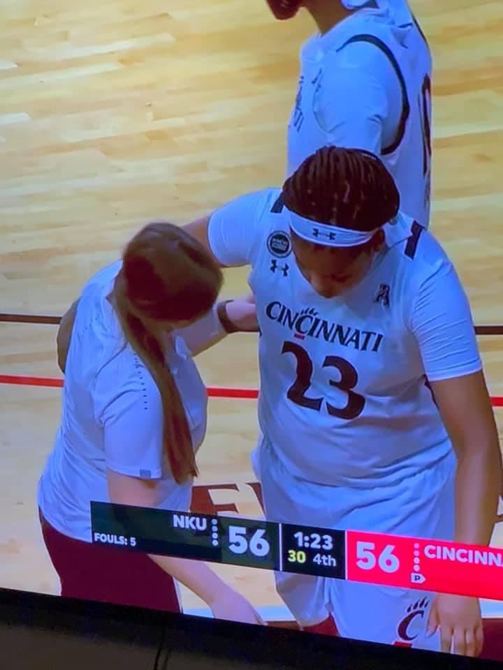 renaelipinsky's tweet photo. Happy National Women in Sport Day to our favorite AT  @taylipinsky  #proudmama https://t.co/X9TMG2T0in