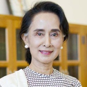 လွတ်လပ်သော ၊ တရားမျှတသော ၊ ငြိမ်းချမ်းသော မြန်မာနိုင်ငံကို အမေ့အတွက် ရယူပေးကြရအောင် 

#HearTheVoiceofMyanmar
#RespectOurVotes