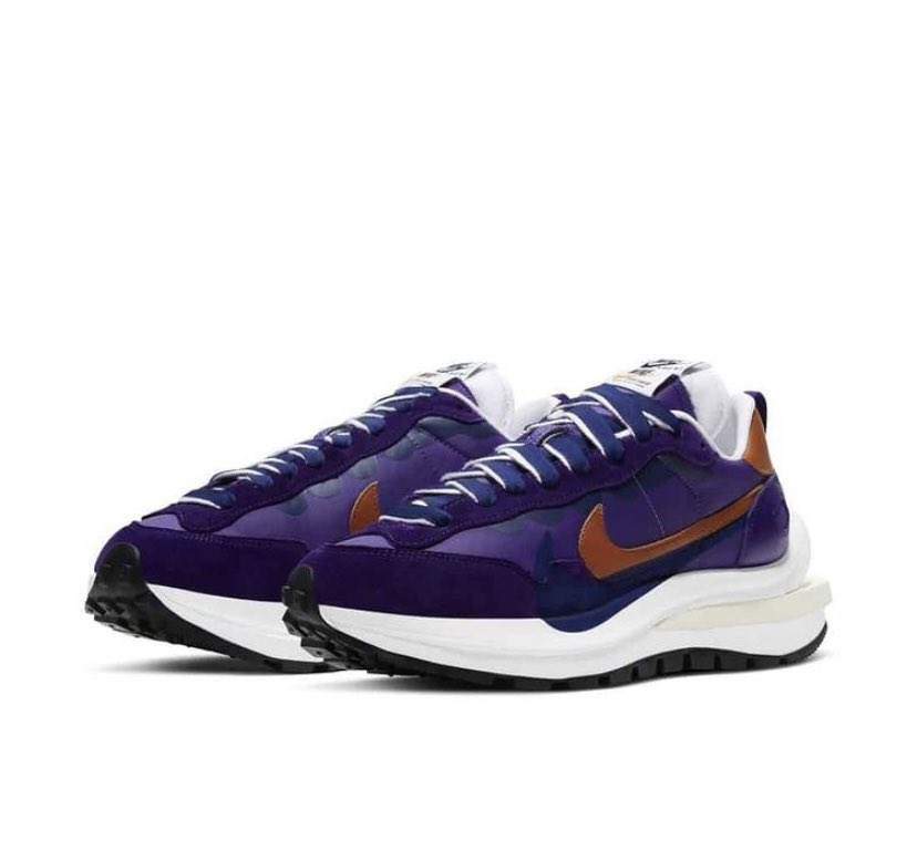 ARSneakers_'s tweet photo. La marque au swoosh a dévoilé sa nouvelle sacai « Dark Iris » ! 
On suppose un drop imminent ! 
Affaire à suivre ... 👀 https://t.co/BymiOqY9ot