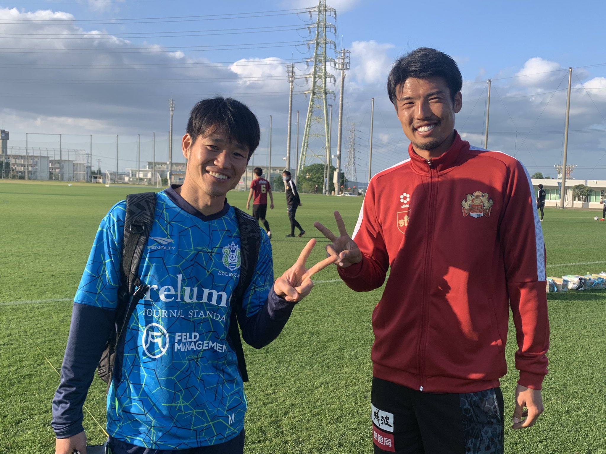 湘南ベルマーレ Sur Twitter 今日はfc琉球との練習試合でした 30分を3本戦いトータル3 0で勝利しました 山田直輝 選手と元 ベルマーレの 岡崎亮平 選手の2ショットをどうぞ Bellmare ベルマーレ T Co Vqgganq4pt Twitter 湘南ベルマーレ Sur Twitter 今日はfc琉球との練習試合でした 30分を3本戦いトータル3 0で勝利しました 山田直輝 選手と元 ベルマーレの 岡崎亮平 選手の2ショットをどうぞ Bellmare ベルマーレ T Co Vqgganq4pt Twitter