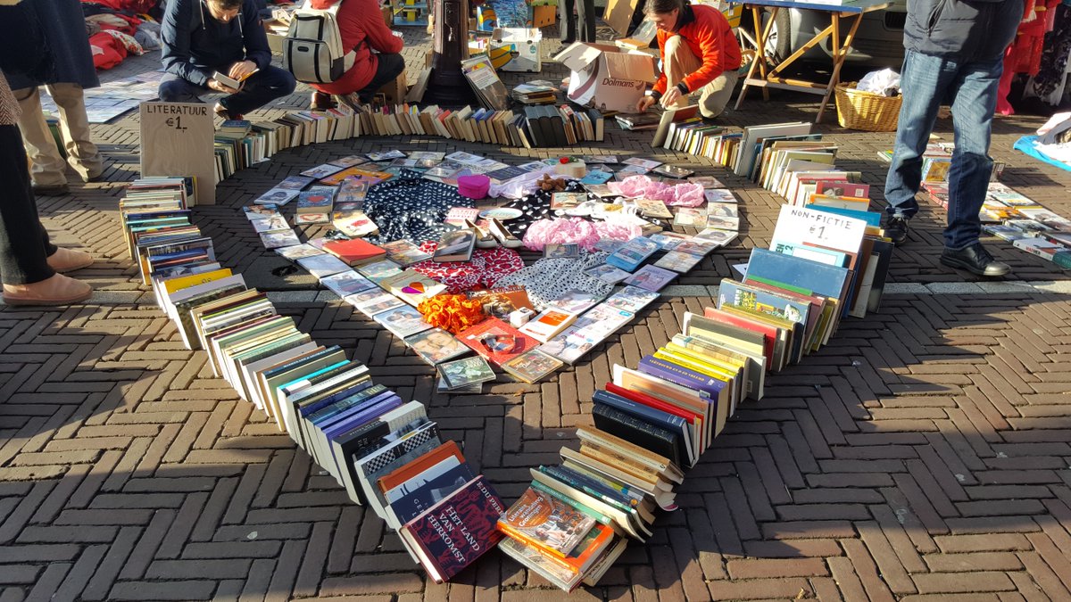CILIPScotland's tweet photo. What better month than February to celebrate our love for all things library? Comment below to tell us what Scottish libraries, librarians and information professionals mean to you, and we'll create something special in time for Valentine's Day #libraryloveletter https://t.co/DIOzekOIUe