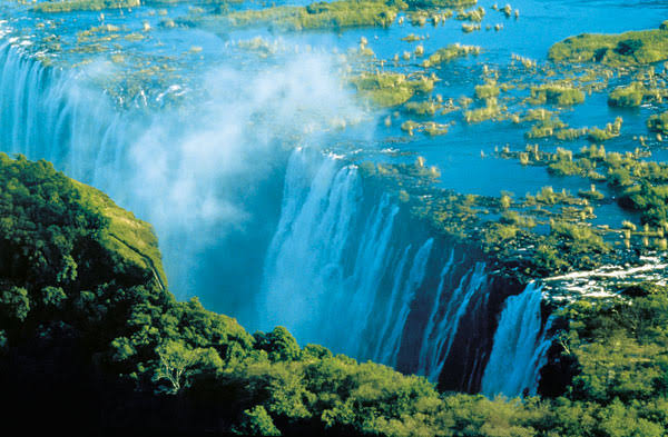 ApexNewsZim's tweet image. The Victoria Falls ❤❤