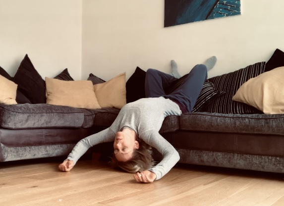 Explore your body and the joy of mindfulness. Join our Moving Mediations (Thu, 7.30pm) and Sunday Morning Moves (Sun, 10am) and expect relaxed sessions where you are invited to move as much or as little as you feel. Send us a message to discover more 🤸