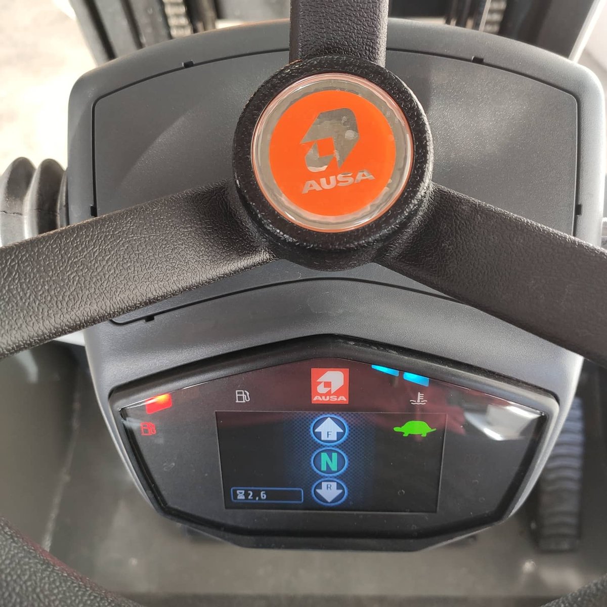 sumaher's tweet photo. Hoy hacemos entrega del nuevo modelo carretilla AUSA C201H x 4 a NGB MAQUINARIA Y CONS. S.L 😍
https://t.co/Wi1DQAOs0V
https://t.co/NfI3CdE4Y0
Tel Zaragoza 976455932/ Soria 975222056 /Teruel 978620424
#ngbmaquinaria #ausa #carretillas #c201h #ventayalquilerdemaquinaria https://t.co/OyR0b7osLx