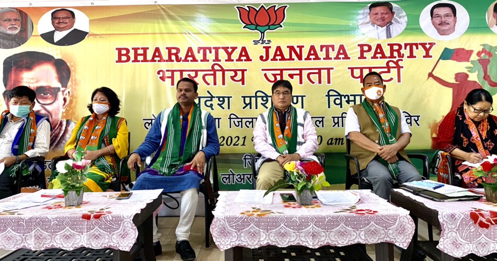 AnantaOdisha's tweet photo. Attended Mandal Level BJP training at #Likhabali .
#bjp4india #bjpitcell #AmitShah
#BJPtrainingcell #BJPArunachal
@PemaKhanduBJP @NatungMama @himantabiswa @ChownaMeinBJP @ZingnuChau @PMOIndia @narendramodi @JPNadda @AjayJamwalNE @TapirGao @tabatedir1 https://t.co/fOQ5M2mpN9