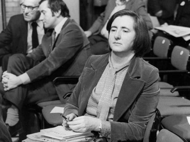 Colquhoun was born on 12 August 1928 and joined the Labour Party aged 18.She studied Economics at the LSE before contesting Tonbridge at the 1970 general election. She served as a councillor in Shoreham, West Sussex, from 1971 to 1974.