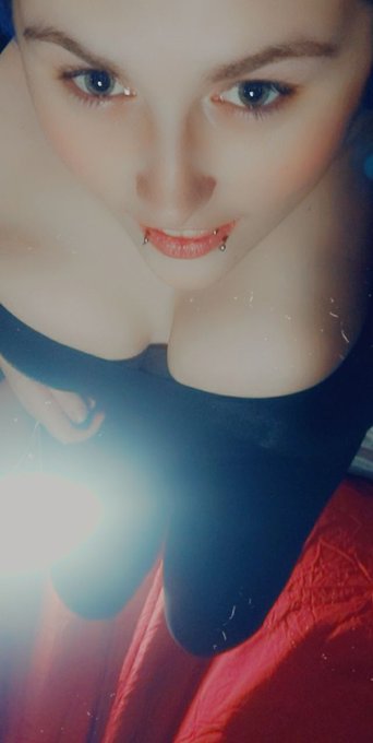 Let's get ready to film 😘😘😘😘😘😘 https://t.co/9cXQgdt3Of