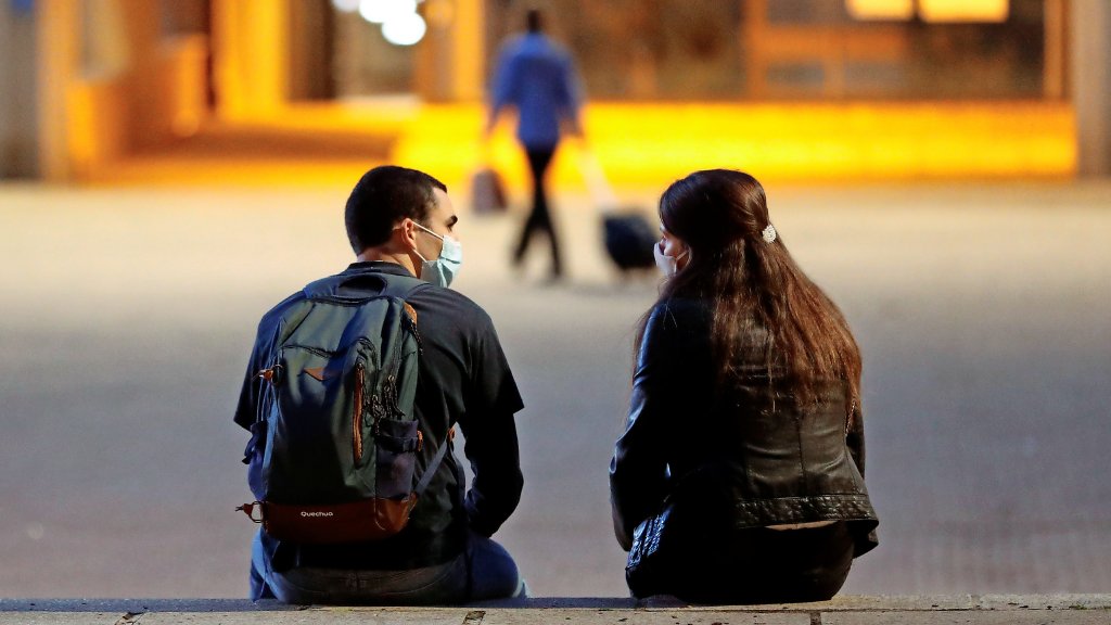 Les diplômés universitaires ne connaissent pas (encore) la crise
➡️ bit.ly/3roWC2D
✍️ par <a href="/qjoris/">Mark Virga</a> | @UCLouvain_be  <a href="/PHiligsmann/">Philippe Hiligsmann</a>