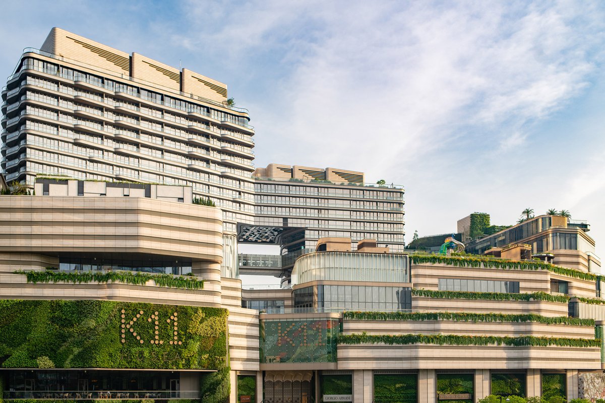 GreenGrassGrid's tweet photo. The ten-storey complex is cultural centre for the wider Victoria Dockside development of billionaire property developer Adrian Cheng.
#landscape #landscapephotography #architecture #roofing https://t.co/Hg0E19FtHn