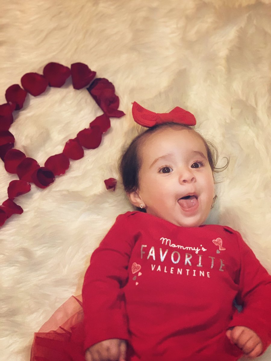 Jessiku01's tweet photo. Mommy’s Valentine’s turn 9 months today ❤️💕#twinsisters #firstvalentines #9months https://t.co/TWFz26rQih