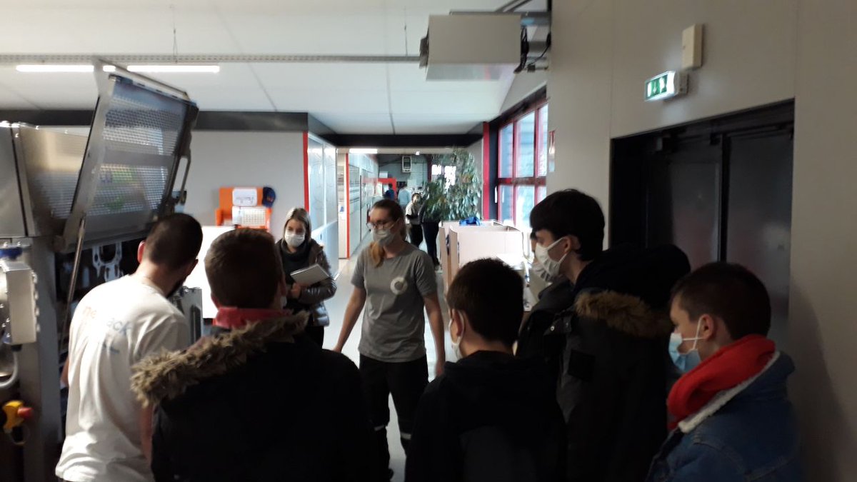 Merci à l'entreprise Mecapack et aux équipes pour la visite de nos 3 emes dans le cadre du projet ecl'or. Des entreprises et des élus engagés pour la réussite des jeunes de notre territoire.
Avec la MFR Pouzauges <a href="/MPouzauges/">MFR CFA Pouzauges</a> <a href="/MFRvendee/">MFR de Vendée</a> @UNMFREO cultivons les réussites autrement.