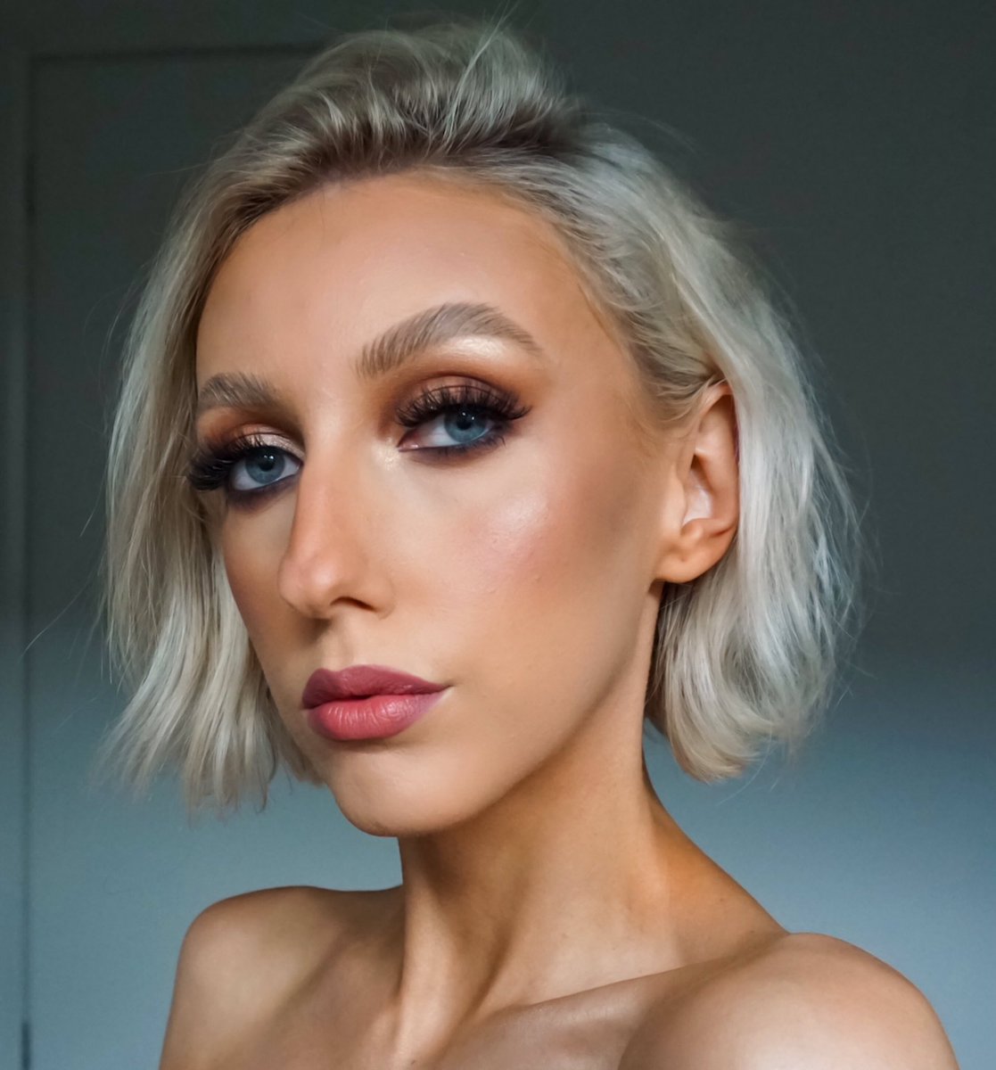Chloe tweet media