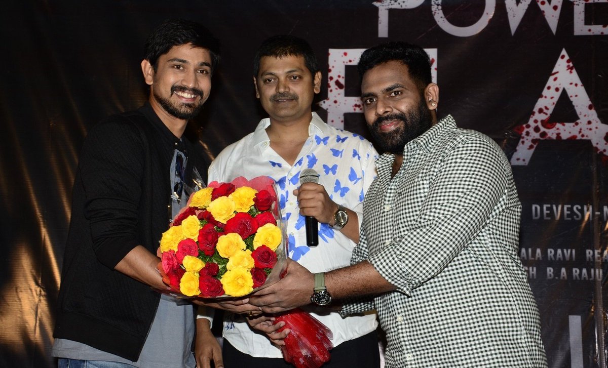 9by10Official's tweet photo. Pics From The Trailer Launch of @itsRajTarun & @directorvijays's #PowerPlay ๐ฅ
@hemal06 @shamna_kasim @deveshhh @mahidhar2003 @vanamaleec @mahidharreddy @sureshbobbili9
#PowerPlayTrailer #9by10 https://t.co/7OQn5qasF6