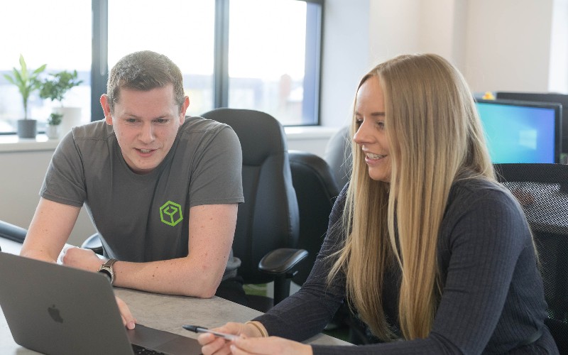 Rise in digital logistics sees <a href="/ceedbox/">Ceedbox</a>, led by <a href="/AlexanderGrant/">Alex Grant</a>, spin out of logistics giant <a href="/cardinalcaptain/">Cardinal Maritime</a> 

businesscloud.co.uk/news/ceedbox-s…