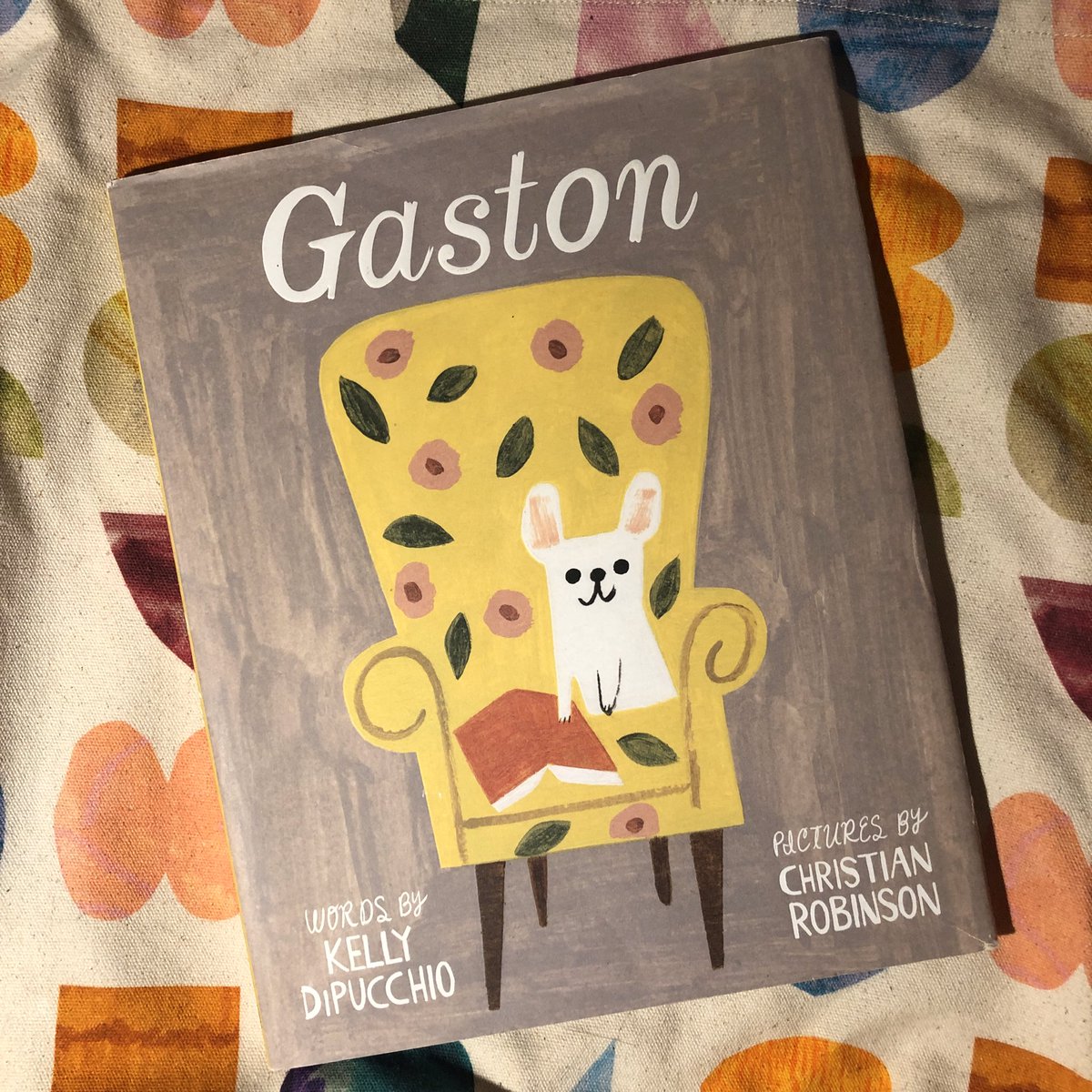 A1. One of my favourite dog-themed picture books has to be Gaston. I love the odd-one-out theme and I love the illustration style. #picbookbc