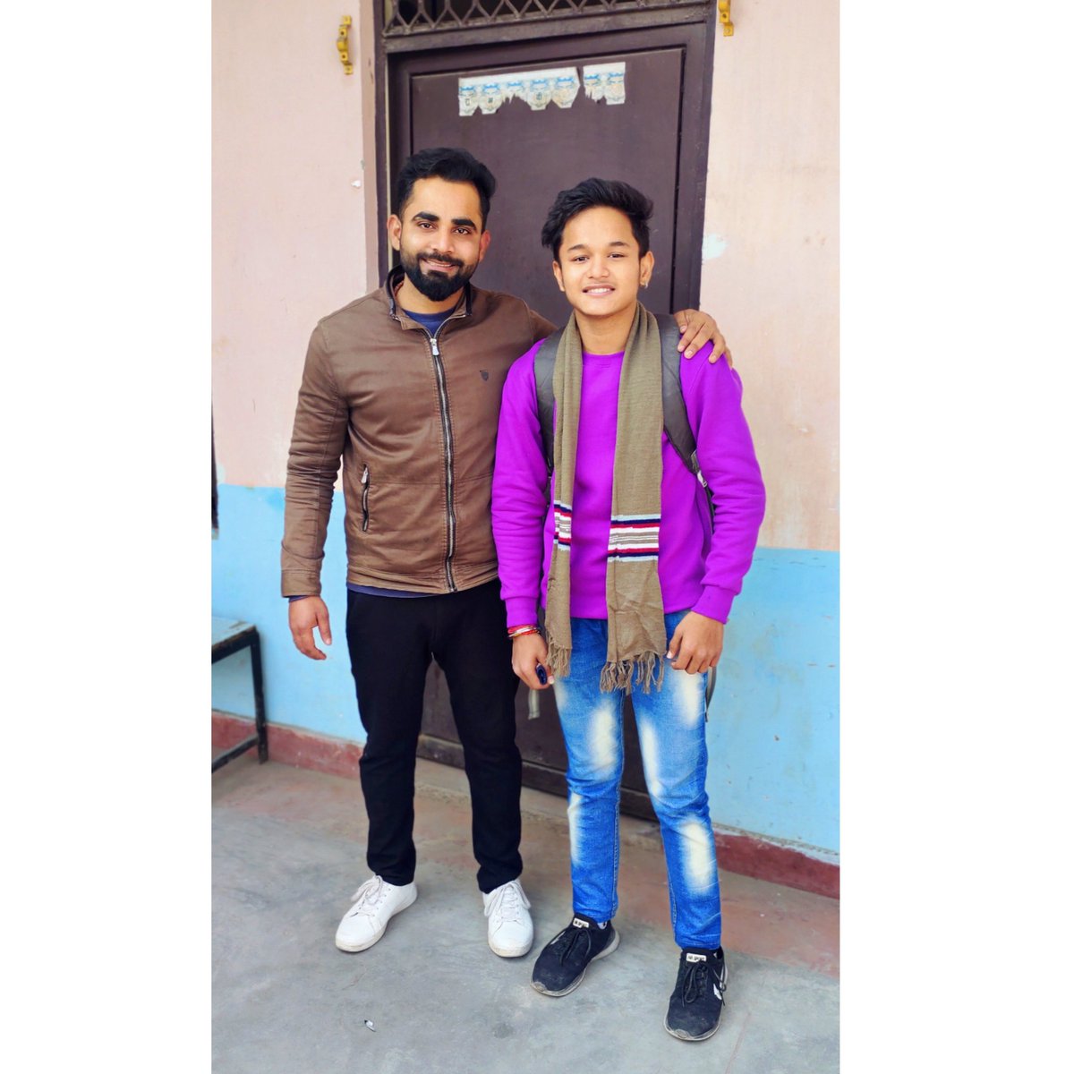 Bhandari_05's tweet photo. Best teacher👑❣️🦋 https://t.co/OlJ8hhK9HO