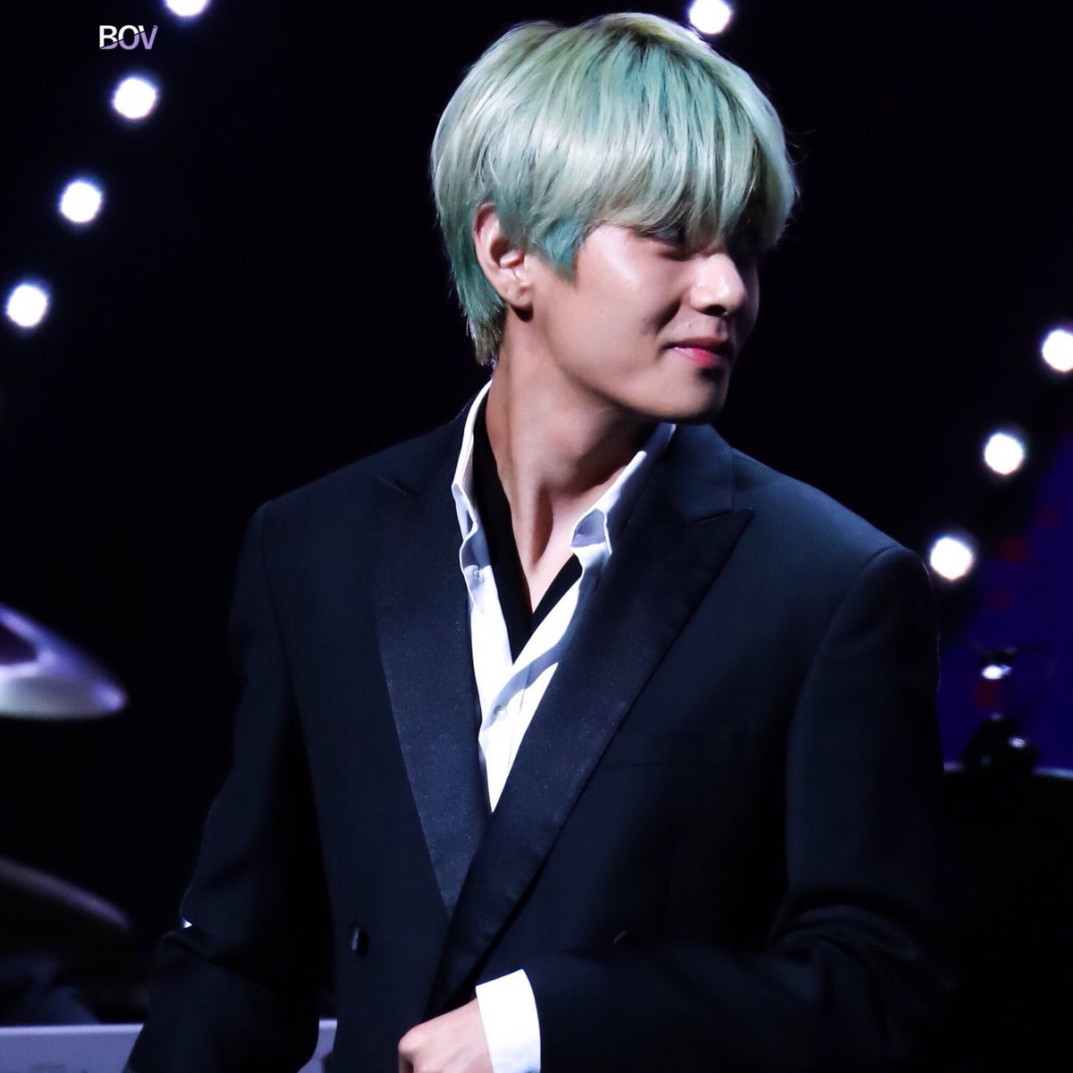 how to make your twitter mint green~ a thread