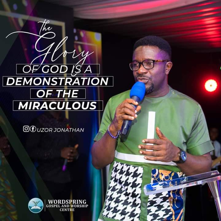 WordSpringdesk's tweet photo. The glory of God is a demonstration of the miraculous. What God is about to do through you today, is so that men would see and give glory to him.
You are in for something big today.
Stay expectant!
#GloriousThings #MySetTime #WordForYourDay #Launch https://t.co/ZLB3SAhOO7