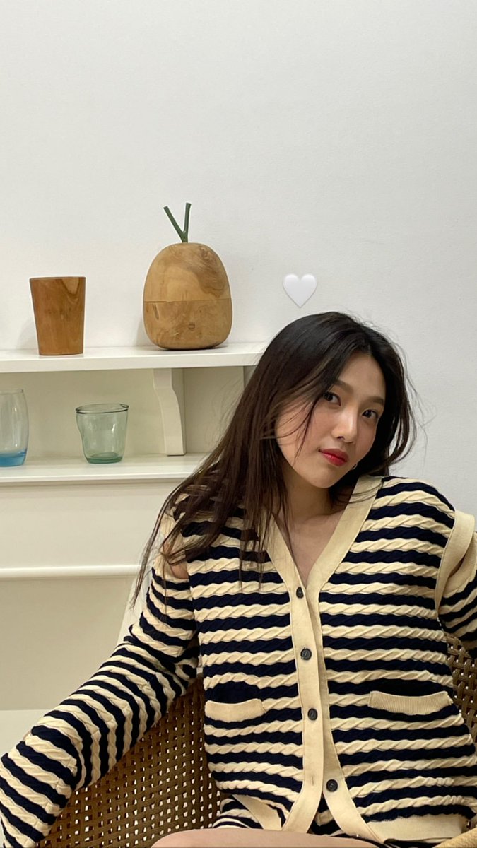 [INSTAGRAM STORY]

🤍
instagram.com/stories/_imyou…

<a href="/RVsmtown/">Red Velvet</a> #RedVelvet #레드벨벳 #Joy #조이 #RVF   
210204 · 16:57:42 KST