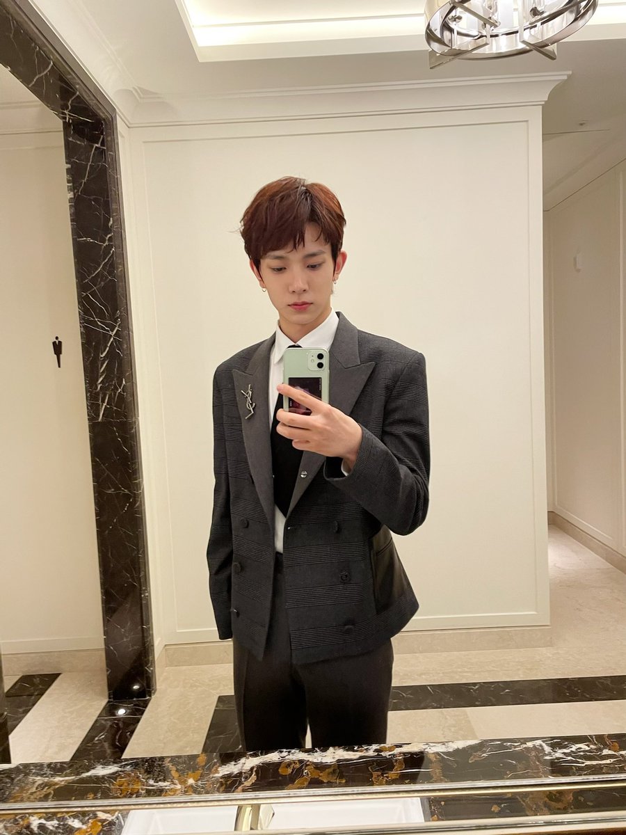 a thread of heeseung ─ but as you keep scrolling he gets older