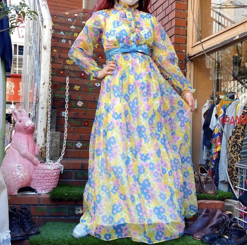 パナマボーイ原宿店 Special One Piece 60s Flower Vintage Dress 00 Tax ダメージあり 春先に着たい主役級のレトロなロングワンピース アームの部分が透け感のあるデザインです 胸元 手首のプリーツフリルがかわいい 胸下 パナマボーイ原宿店 Special One Piece 60s Flower Vintage Dress 00 Tax ダメージあり 春先に着たい主役級のレトロなロングワンピース アームの部分が透け感のあるデザインです 胸元 手首のプリーツフリルがかわいい 胸下