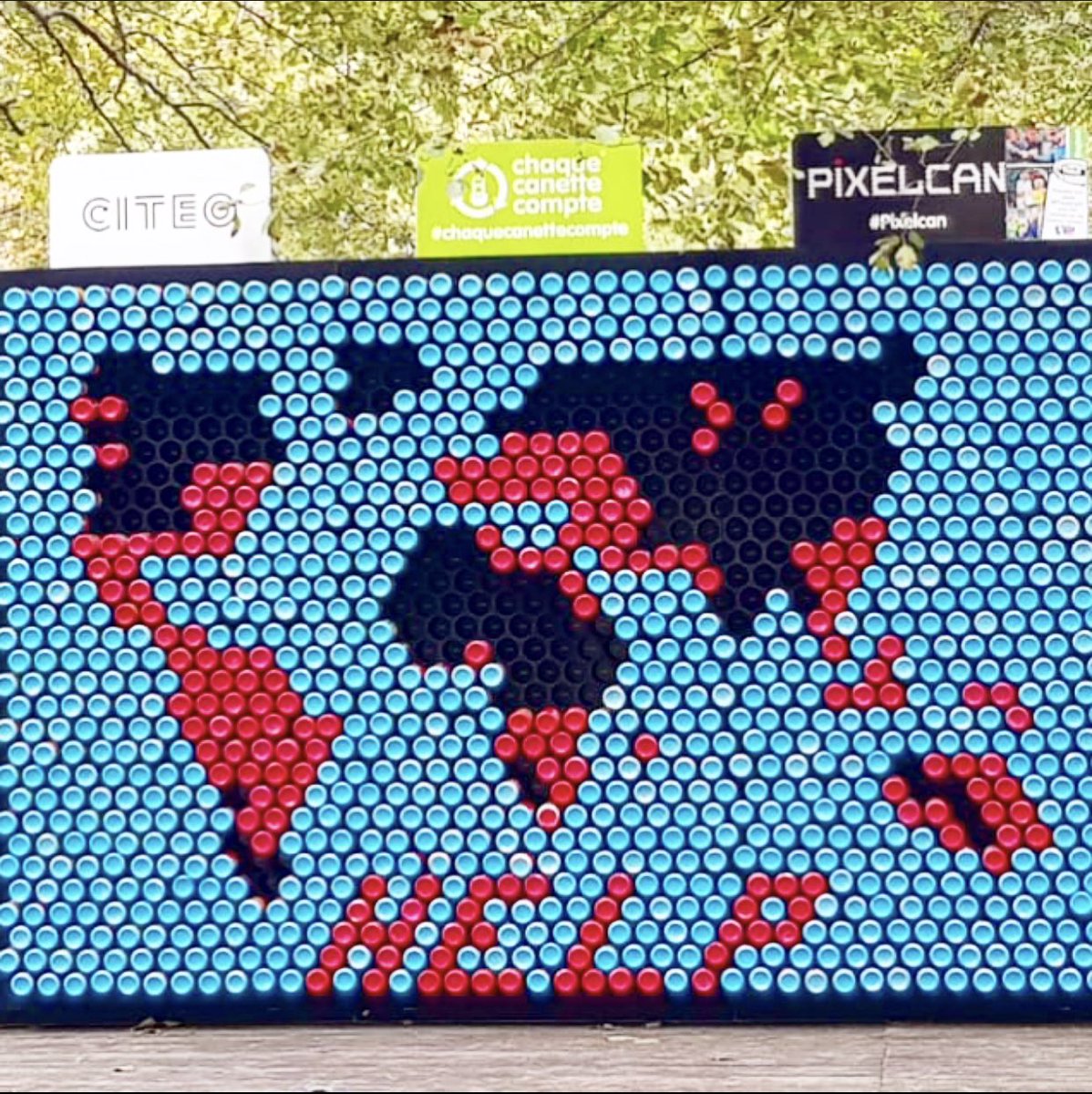 chaquecanette's tweet image. Voici la proposition de la MJC centre social Couleurs des liens de Ville de @PrivasCentreArd qui ont eux aussi réussi à collecter plusieurs milliers de canettes ♻️ pour achever leur PixelCan
A vos likes sur nos FB et Insta ! @citeofrance #citeo @SYTRAD1 
 #recyclage #PixelCan