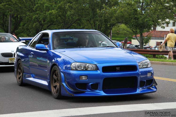 Motorz編集部 公式 中古車価格高騰中 R34スカイラインgt Rとは 1999年日産自動車より販売が開始され Bnr34として5代目gt Rとなりました 非常に中古車価格が高騰を続けています 何がそんなに魅力的なのか R34gt Rについて詳しく見ていきま Motorz編集部 公式 中古車価格高騰中 R34スカイラインgt Rとは 1999年日産自動車より販売が開始され Bnr34として5代目gt Rとなりました 非常に中古車価格が高騰を続けています 何がそんなに魅力的なのか R34gt Rについて詳しく見ていきま