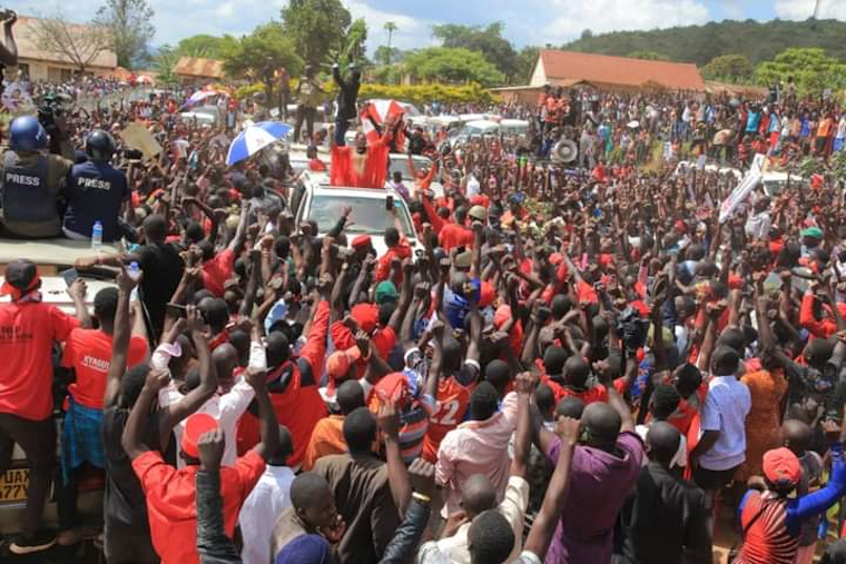 observerug's tweet photo. Opinion: NUP, did you remove a dictator or the dictator removed you? A few idlers abroad and in the media will keep looking for Bobi Wine to maybe to make him relevant because they think he is the only hope of pushing their hate against Uganda forward https://t.co/PtMNuDGtbK https://t.co/ru9UzpWUkl