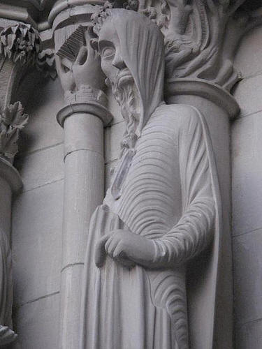 10St John the Divine Cathedral - Notice the one eye covering. We also find this today in Hollywood covering one eye by the illuminati serving Lucifer aka Satan aka the devil.