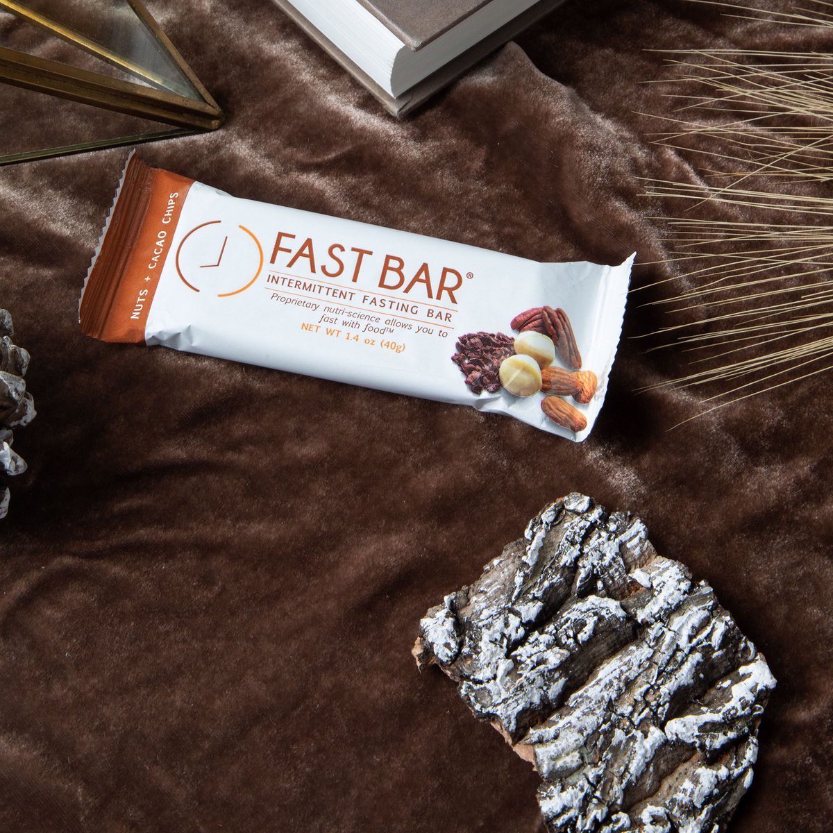 thefastingbar's tweet photo. Fast Bar® is a nutrition bar that nourishes your body with a premium blend of nuts and #honey, for when you are intermittent fasting, on the go, or simply want to enjoy a delicious snack.
#intermittentfasting #fastbar #nutrition https://t.co/OBTrnKeya3