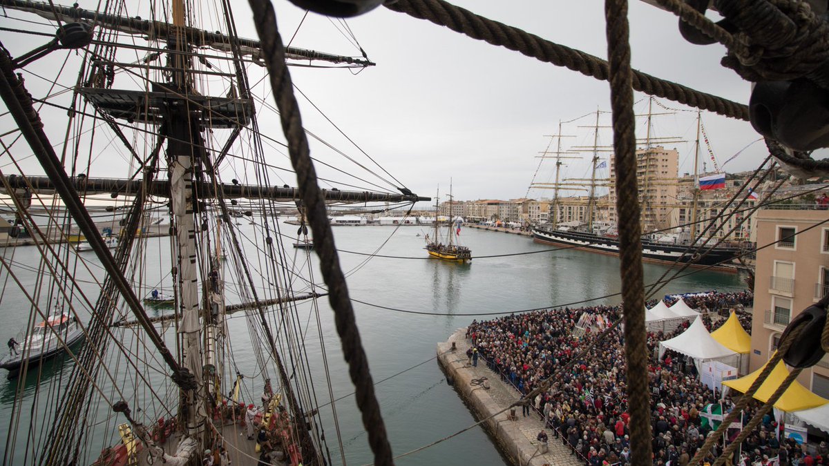 LHERMIONE_SHIP's tweet photo. Aujourd'hui, pour la #SainteVeronique, sainte patronne des photographes, nous rendons hommage à nos "mediamans" et "mediawomans" ! https://t.co/KendTc5zAT