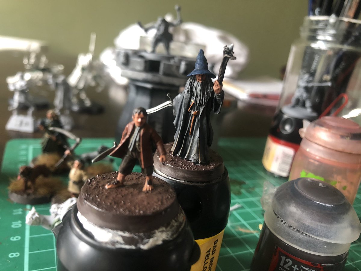 DaleySbg's tweet photo. First two members of my #fantasyfellowship are done. I am waiting on some tufts to arrive but I’m calling them done. 

#mesbg #middleearthstrategybattlegame #middleearthsbg #lotrsbg #hobbitsbg #paintingwarhammer #warhammercommunity #gamesworkshop #lotr #gandalf #bilbo https://t.co/izgFOxkq2n