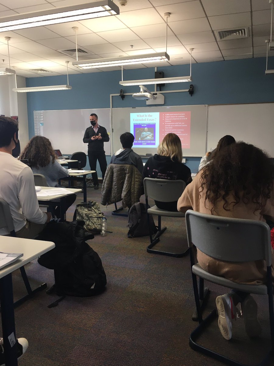 fitziane's tweet image. #classof2022 at 
@CACEgypt starts their IB #EE this week! Looking forward to supporting the grade 11s in their research journey. #CACEgyptReads #IBDP