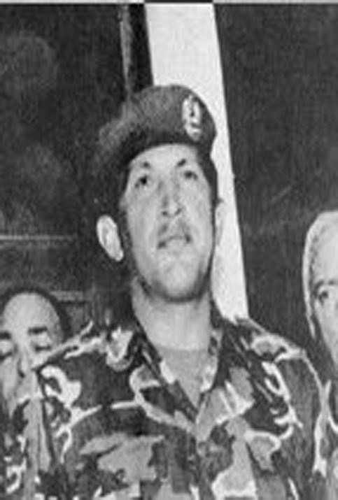 “...ya es tiempo de reflexionar y vendrán nuevas situaciones y el país tiene que enrumbarse definitivamente hacia un destino mejor. Así que oigan mi palabra. Oigan al Comandante Chávez...” 4 F 1992. ¡Así conocimos a Chávez, siempre con su carga de responsabilidad y optimismo!