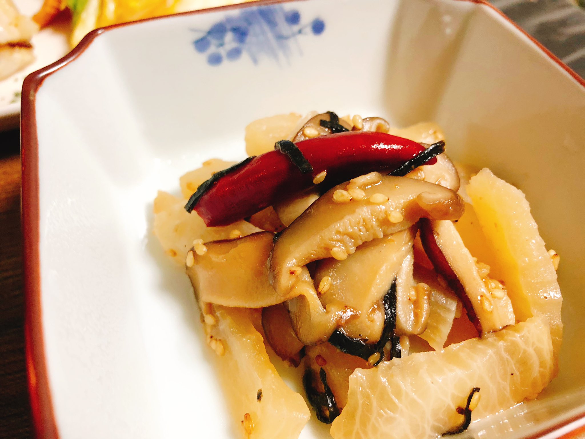 365献立レシピさん 北海道真鱈の味ポン焼き 大豆スナック添え 柚子白菜 プチトマトの糠漬け ピーマンの糠漬け 鯖燻製削節 大根と椎茸の甘辛きんぴら 豆腐とカニカマとおぼろ昆布の甘酢風味吸い物 和食 晩ごはん おうちごはん 料理 家庭料理 毎日献立