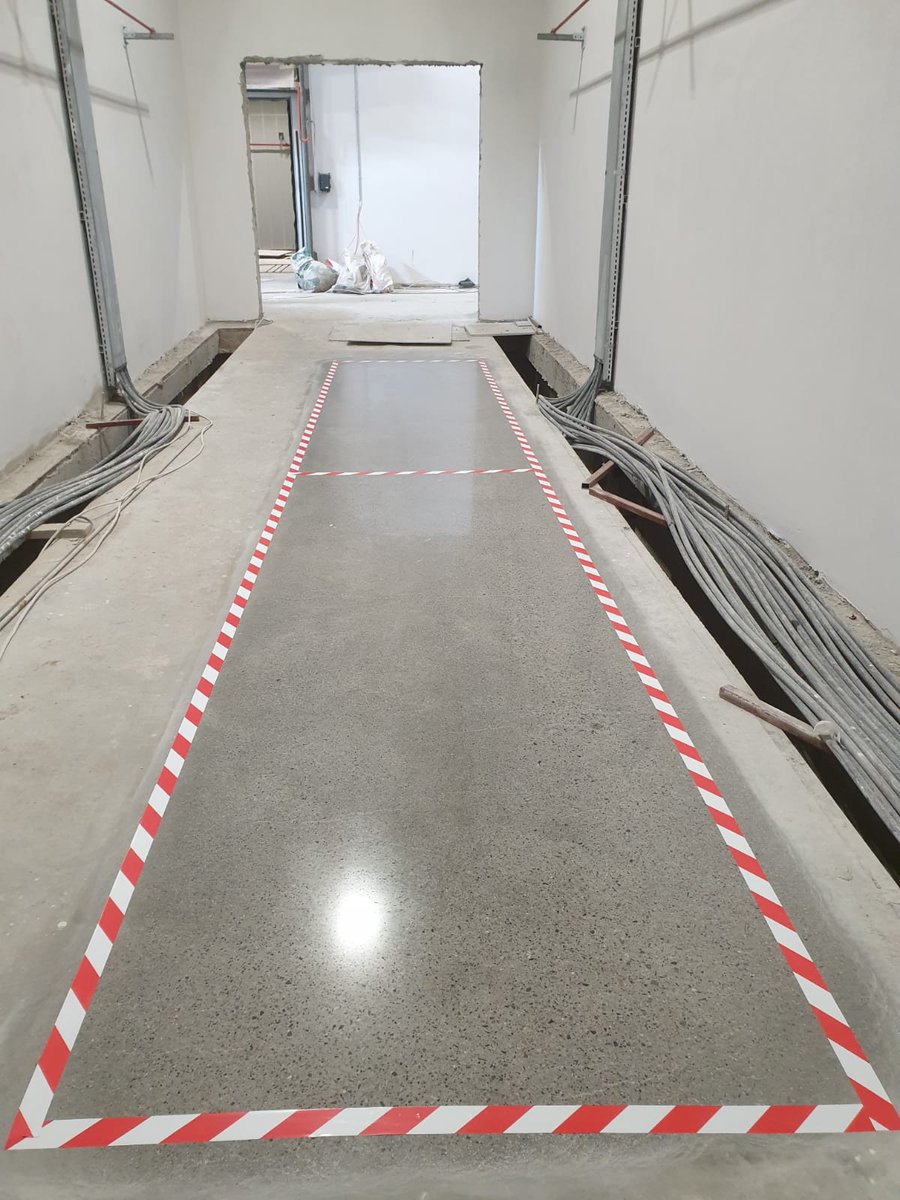 SuperabrasiveTR's tweet photo. Demo uygulaması👍
#superabrasive #lavina #beton #parlatma #betonparlatma #new #product #elite #series #trowel #perdah #shinepro  #makina #endüstriyel #vakum #zemin #silim #aşındırıcı #elmas #inşaat #mermer #concrete #floor #grinding #machine #construction #polishing https://t.co/RV7UdmkGnM