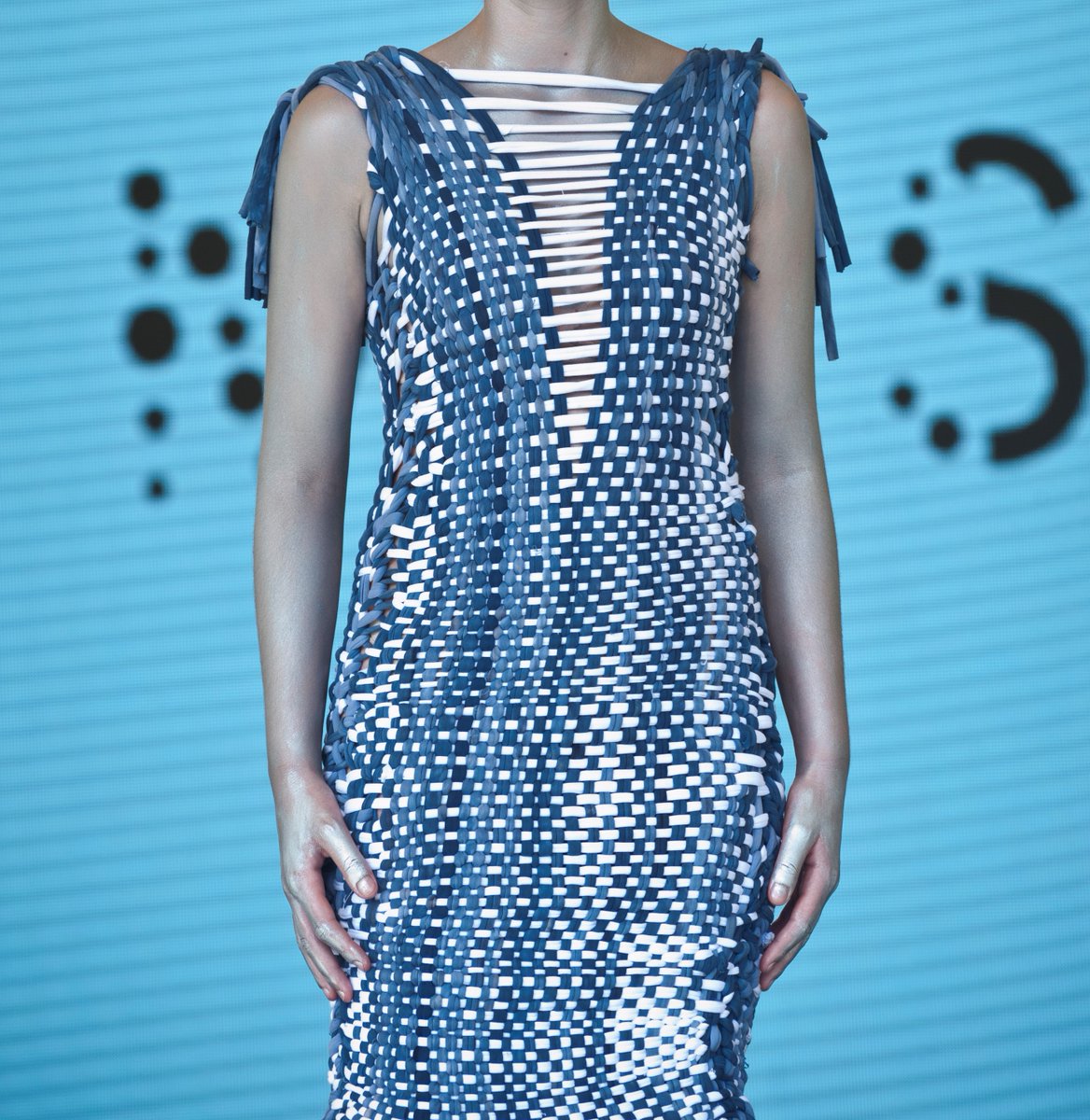 BioArtLab's tweet photo. BNNVARA developed a question about our innovation MESTIC: Which animal waste stream was the source for this dress? 

This Sunday evening (07-02) and many more questions about our natural environment!
NPO 3, 19:50-21:15, Survival of the Fit-Test

https://t.co/9KDP7j689f https://t.co/7xRI5Zn9os