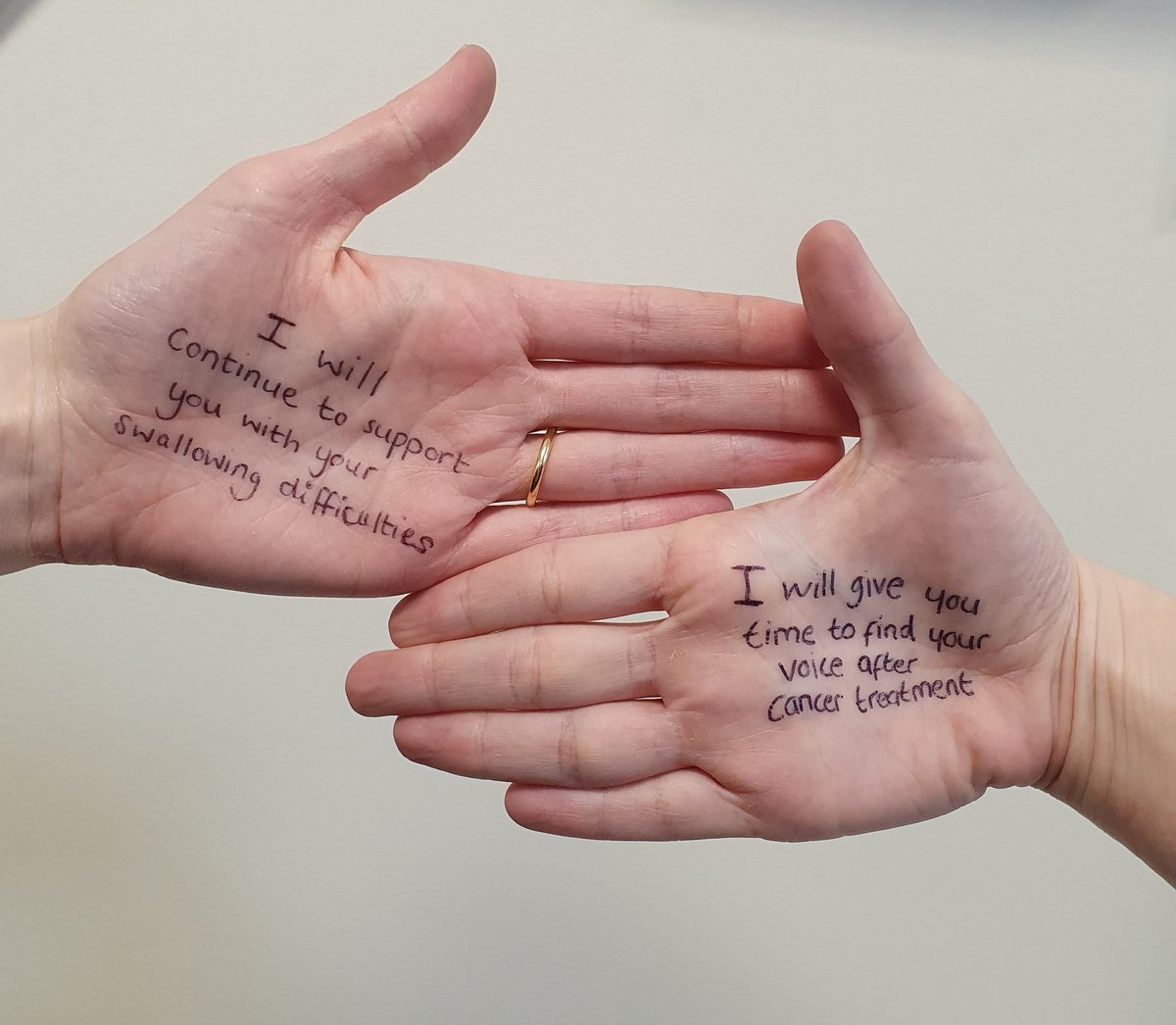 Our Speech Therapy team pledge to always support our patients with communication &amp; swallowing difficulties 🖐🗣
 #WorldCancerDay #iamiwill #headandneckcancer  <a href="/RosemereCF/">Rosemere Cancer Foundation</a> <a href="/LancsHospitals/">Chorley & Royal Preston</a> <a href="/RCSLT/">RCSLT 💙</a>