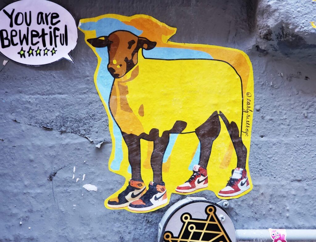 SinpasARTE's tweet photo. Freeman Alley y el arte callejero del East Village #NewYork https://t.co/a2uXy9p6o0 Vía @elisafn https://t.co/FC643pauz6