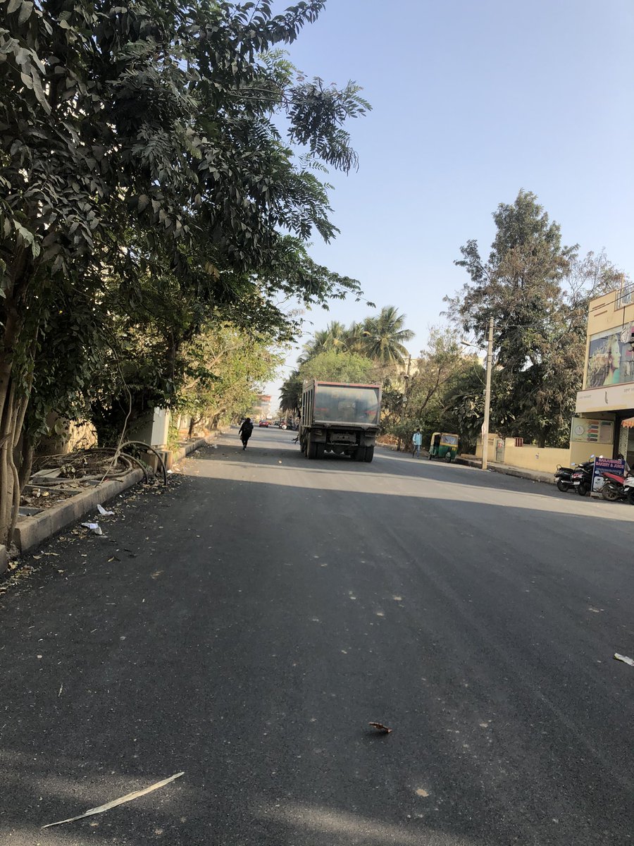 VoiceOfHoramavu's tweet photo. Road from #horamavu lake towards #jayanthinagar circle is asphalted 😍 https://t.co/IG7UhwdM8q