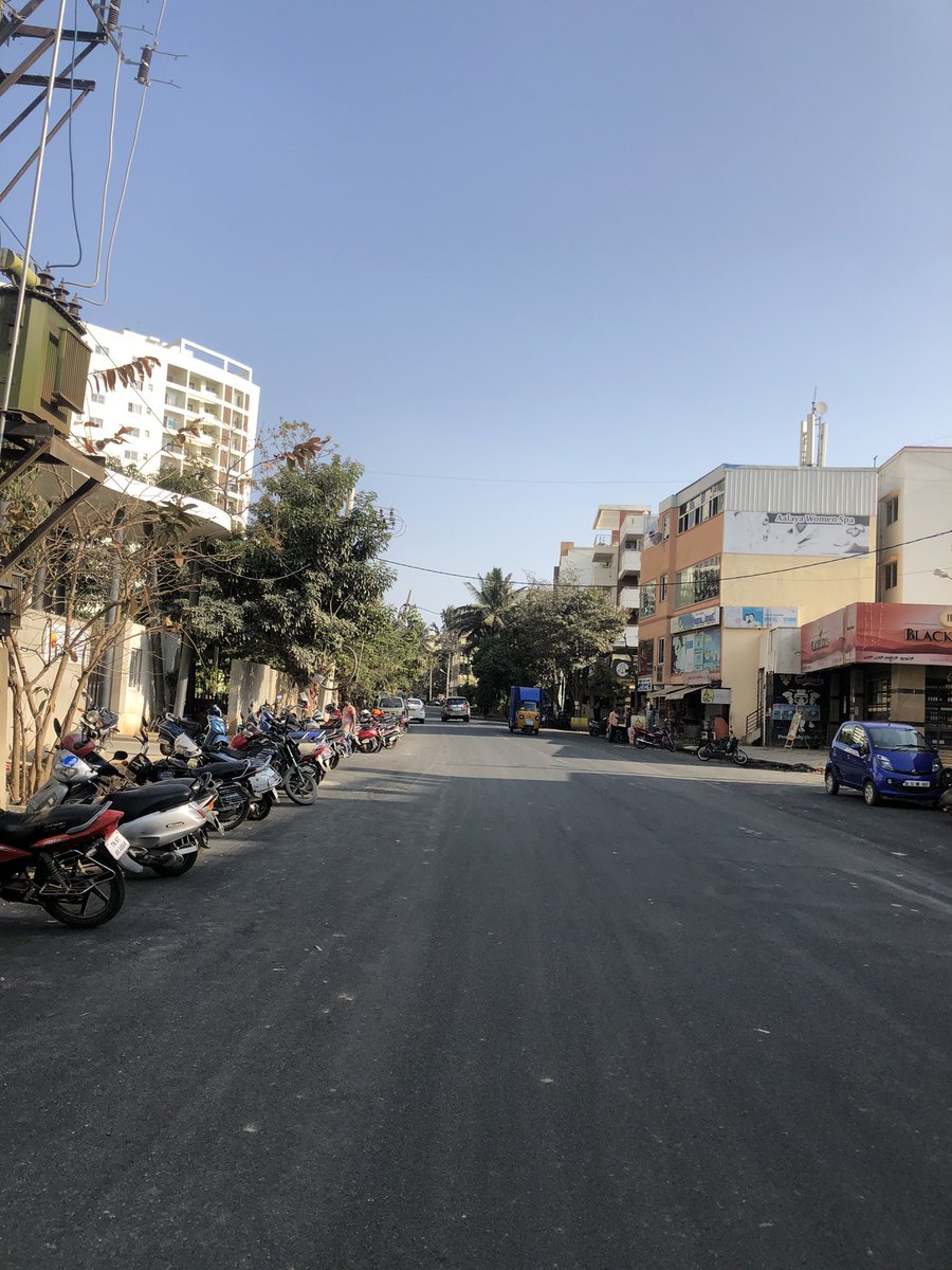 VoiceOfHoramavu's tweet photo. Road from #horamavu lake towards #jayanthinagar circle is asphalted 😍 https://t.co/IG7UhwdM8q