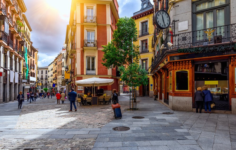 EvolutionTravel's tweet photo. Se dico...#Madrid 🇪🇸
Quali sono le #3cose che ti vengono in mente all'istante?
#viaggi #viaggiare #Spagna https://t.co/sQx1LcYCZf