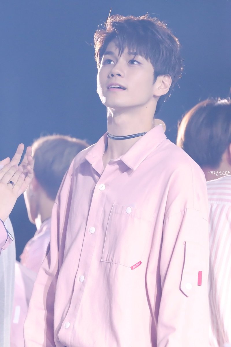 #옹성우 #ONGSEONGWU <a href="/officialtwt_OSW/">옹성우(ONG SEONG WU)</a>