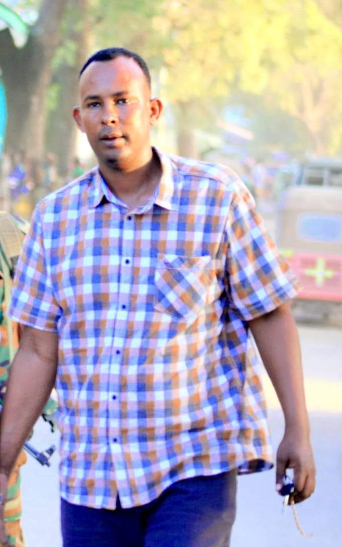 LuuqDC's tweet image. I'm officially appointed as #Luuq District Commissioner by his Excellency @GedoGovernor.
This is a big responsibility a great opportunity 4 me to serve my communities living in Luuq district &amp;amp; beyond.
#Wadajir_Iyo_Waxqabad 
@bakaalkooke @Ali_Juba3 @Abdideck2 @MOISOMALIA @DolowDC